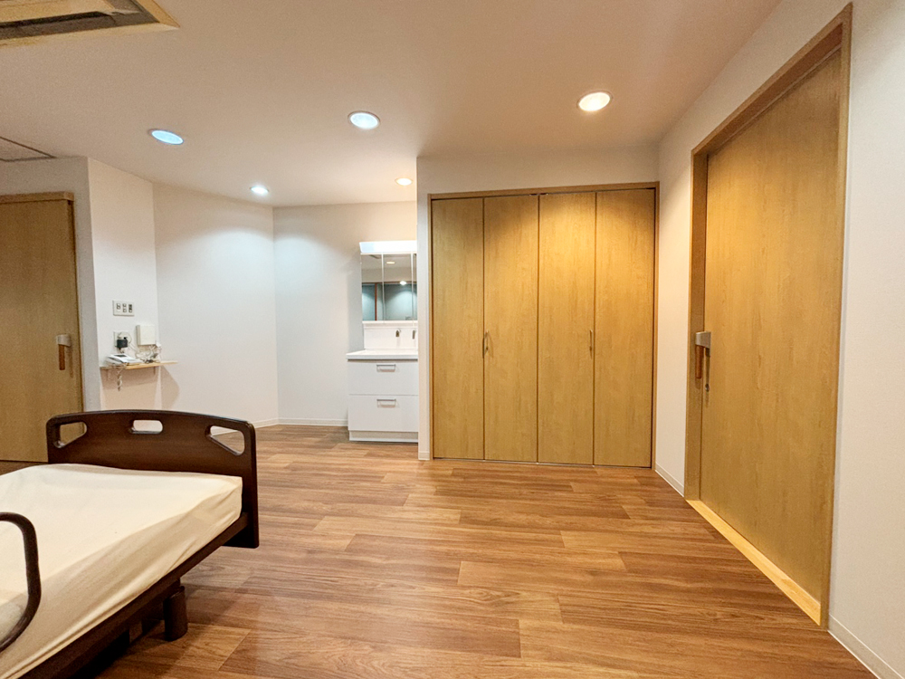 介護を見据えたご両親の寝室　After