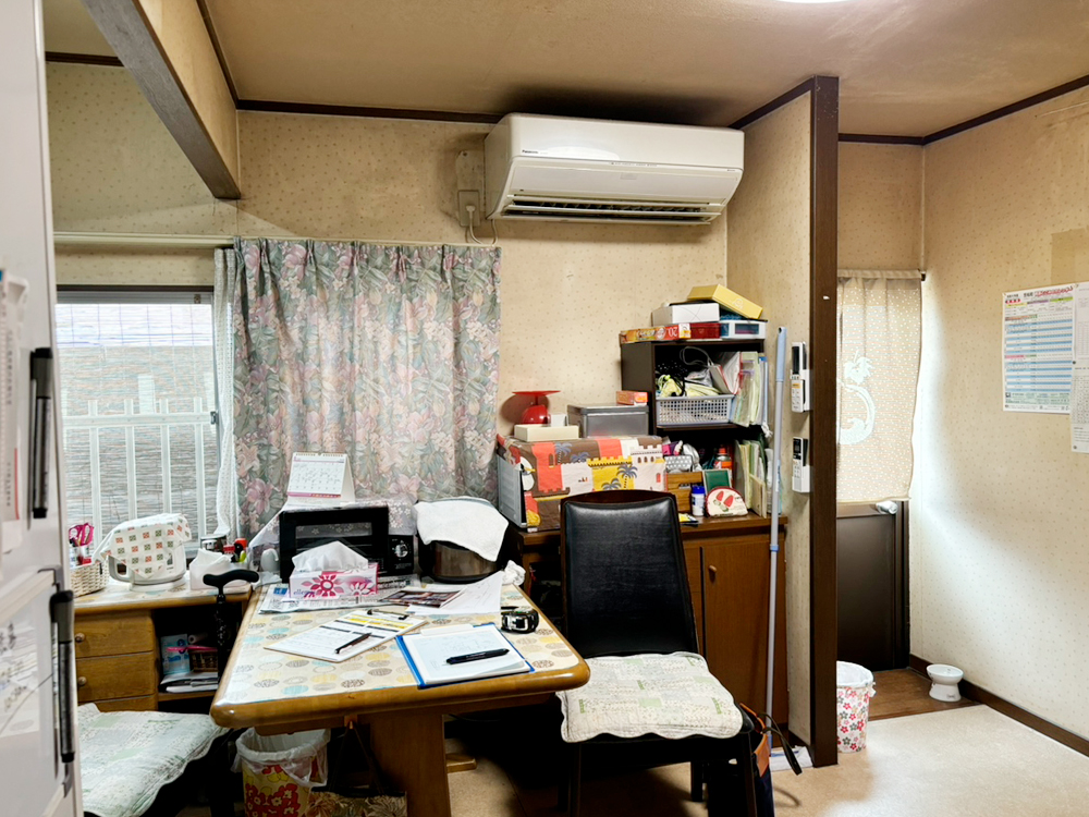 小スペースでも実現、あこがれの対面キッチン　Before