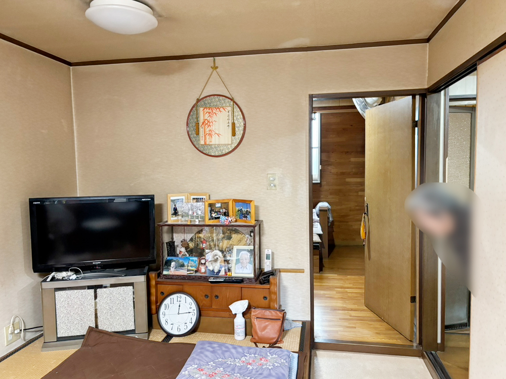 小スペースでも実現、あこがれの対面キッチン　Before